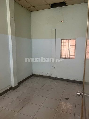 Cho thuê nhà nguyên căn 132m2 ( 6 x 22 ) , mặt bằng , kho xường 