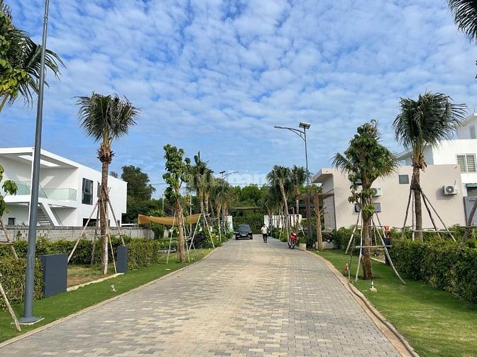 Bạn đang có 2–3 tỷ… Bạn để tiền trong ngân hàng, hay biến nó thành một