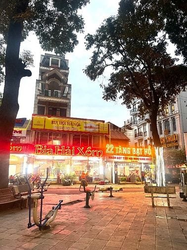 Cần bán nhà mặt phố 22 Tăng Bạt Hổ, phù hợp xây dinh thự