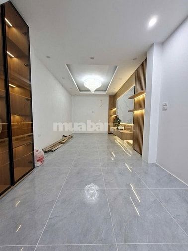 Siêu phẩm phân lô ngõ rộng thanh xuân 40m² 6 tầng thang máy ngõ ô tô