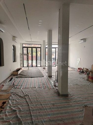 Cho Thuê mặt bằng trệt + lầu 1, 558b Nguyễn Thị Định, Quận 2, 8,3x23m