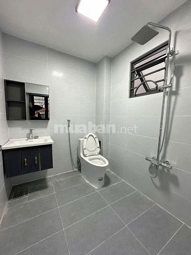 Bán nhà mới 4*22m lầu trệt 3pn. Đ Lý Thường Kiệt. Thị trấn HM