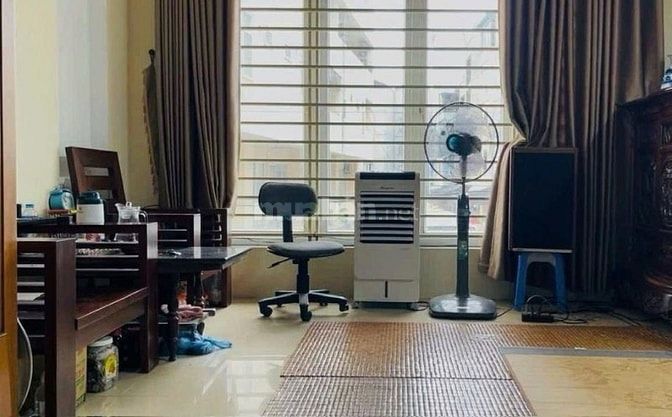 LÊ VĂN HIẾN - ĐÔNG NGẠC -BÁN  NHÀ DÂN XÂY -KHU PHÂN LÔ 2 THOÁNG –Ô TÔ 