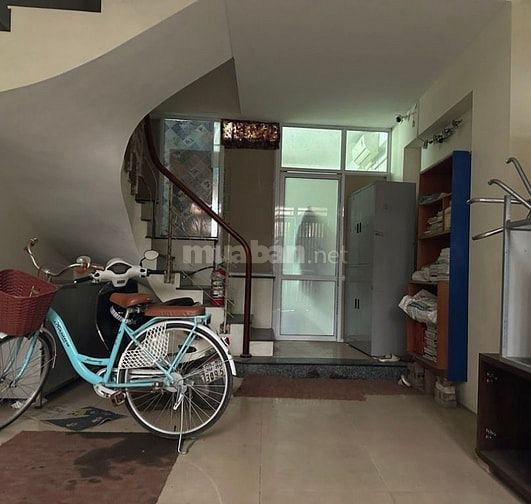 LÊ VĂN HIẾN - ĐÔNG NGẠC -BÁN  NHÀ DÂN XÂY -KHU PHÂN LÔ 2 THOÁNG –Ô TÔ 