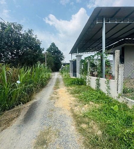 Bán gấp lô đất 300m2 có 50m2 đất ODT ở 1 xẹt đường Đặng Văn Trước - p.
