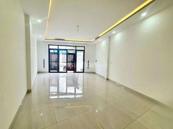 Chủ cần bán nhà mặt tiền đg 18 TML Q2