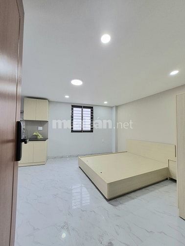 Toà Nhà 6 Tầng - Lô Góc Xe Tải Thông - Sát Mặt Tiền Trường Chinh.