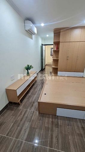 Nhà rất đẹp Nguyễn Ngọc Vũ Cầu Trung hòa CG 48 m2x6 tầng thang máy 
