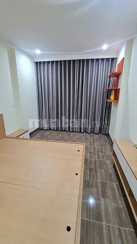 Nhà rất đẹp Nguyễn Ngọc Vũ Cầu Trung hòa CG 48 m2x6 tầng thang máy 