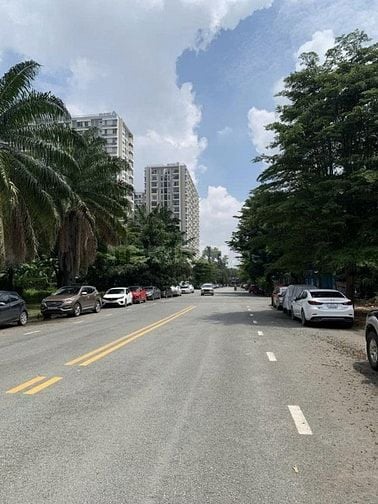 ĐẤT - KHU NAM LONG - ĐƯỜNG D1 - RỘNG 25M - 22 TỶ