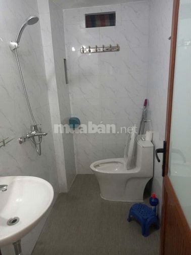 Cho thuê nhà 87m2x4 tầng - Hồ Tùng Mậu x 6n x 5 phụ1pk,1 cửa hàng KD