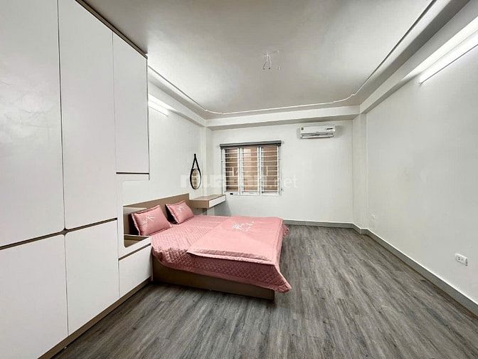 Nhà đẹp Hồ Tùng Mậu Cầu Giấy.DT =34 m2x5 tầng mới 4N 4 phụ.Giá hấp dẫn