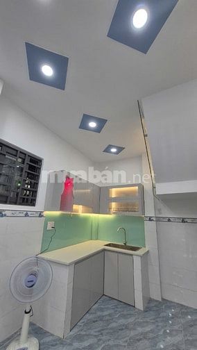 Nhà Hẻm 14B Hưng Phú, P8, Q8. Nhà 1 trệt, 2 lầu,ST.Ngang 6,4m x Dài 4m