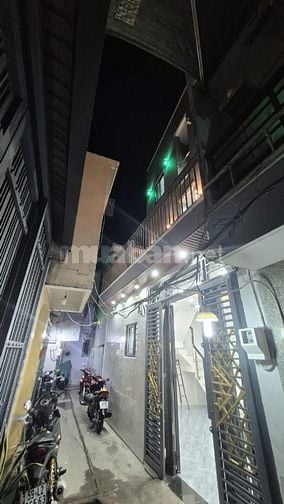 Nhà Hẻm 14B Hưng Phú, P8, Q8. Nhà 1 trệt, 2 lầu,ST.Ngang 6,4m x Dài 4m