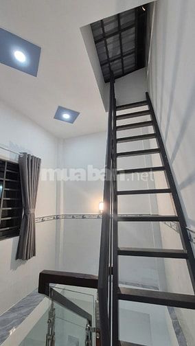 Nhà Hẻm 14B Hưng Phú, P8, Q8. Nhà 1 trệt, 2 lầu,ST.Ngang 6,4m x Dài 4m