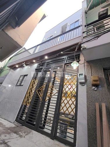 Nhà Hẻm 14B Hưng Phú, P8, Q8. Nhà 1 trệt, 2 lầu,ST.Ngang 6,4m x Dài 4m