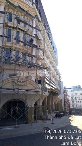 Sơn Nhà Trọn Gói TPHCM Giá Rẻ – Sơn Nước, Sơn Dầu, Chống Thấm Uy Tín