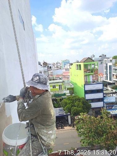 Sơn Nhà Trọn Gói TPHCM Giá Rẻ – Sơn Nước, Sơn Dầu, Chống Thấm Uy Tín