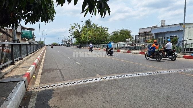 Nhà Hẻm 14B Hưng Phú, P8, Q8. Nhà 1 trệt, 2 lầu,ST.Ngang 6,4m x Dài 4m