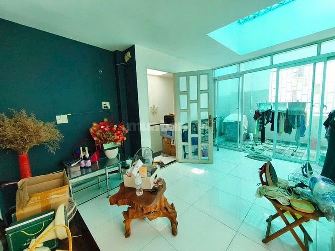 Bán Nhà khu Đồng Bộ Huỳnh Văn Bánh Ngang 6,5x8m - DT 50m2 - 4 Tầng