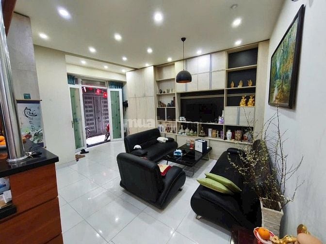 Bán Nhà khu Đồng Bộ Huỳnh Văn Bánh Ngang 6,5x8m - DT 50m2 - 4 Tầng
