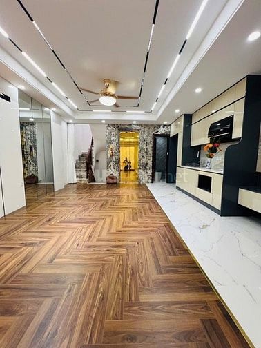 PHÂN LÔ Ô TÔ TRÁNH KINH DOANH VĂN PHÒNG VỈA HÈ 2 BÊN GIÁ 25 TỶ