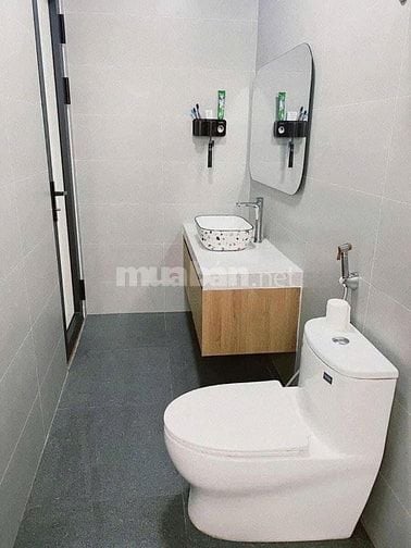 CHÚ TÂM SANG TÊN CĂN NHÀ XÂY DỰNG Ở Đ SỐ 8,THỦ ĐỨC,GẦN ĐH LUẬT KINH TẾ