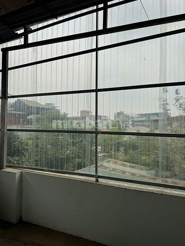 Bán nhà đất Nguyễn Văn Cừ, Long Biên, DT 60,9m2, MT 3,88m,ô tô vào nhà