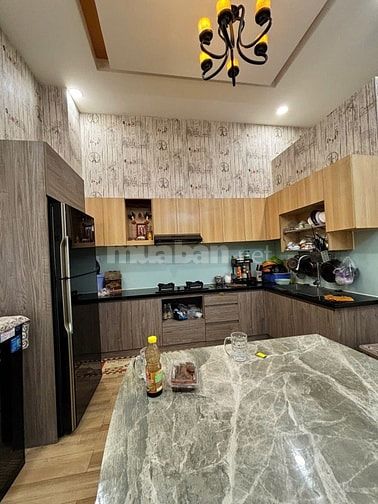 Nhà 5 Tầng, 6 PN, giáp Kdc Tên Lửa, 52m2, HXH, Chỉ 6,1 Tỷ.