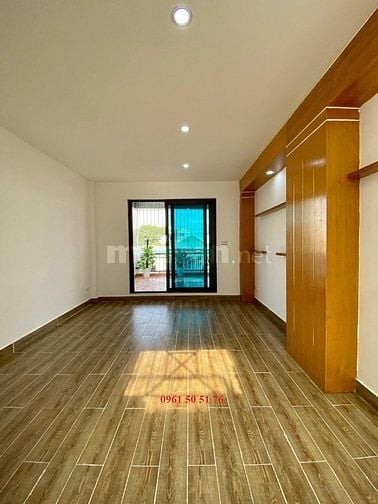 13.5 tỷ - Căn góc 45m2 x 5 tầng x thang máy - đường hè ô tô tránh đỗ 