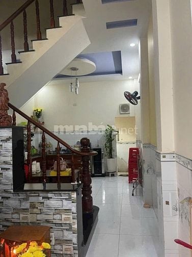 Nhà 3 Tầng Sử Dụng 100m2 SHR Hoàn Công Hẻm ô tô Nhỉnh 5 Tỷ Hỗ Trợ vay