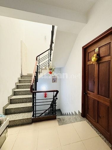 GIẢM SÂU 600 TRIỆU  BÁN NHÀ DIỆN TÍCH LỚN HUỲNH VĂN BÁNH PHÚ NHUẬN 