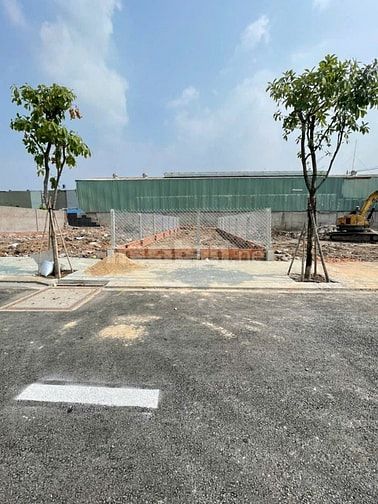 Bán lô ngang gần 5m ngay phường Thạnh Lộc, đường cực đẹp chỉ nhỉnh hơn