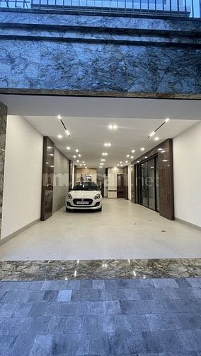 Nguyễn Văn Cừ - Long Biên – Ô TÔ Tr – 92 M2 – 7 Tầng – MT 5 M - Giá 17