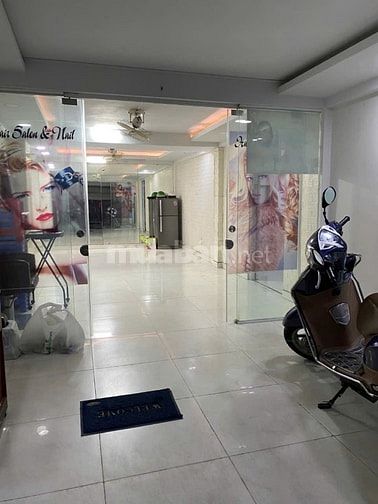 Bán nhà Dt 7,35m x 11m đường hẻm ô tô xe hơi. Để được 2c Xe hơi trong