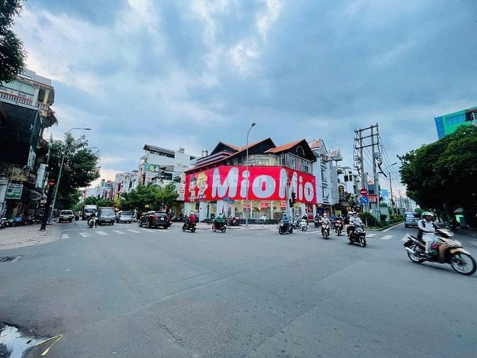Cho thuê nhà GÓC 2MT 232 Tân Sơn Nhì, Phường Tân Sơn Nhì, Hồ Chí Minh