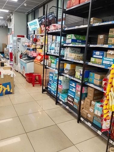 Quầy Hàng Cần Tuyển Bạn Bán Hàng ,Phụ Kho Và Thu Ngân