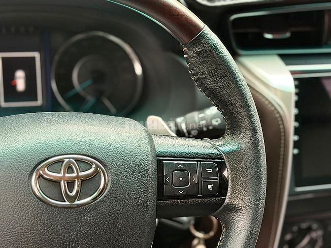toyota fortuner 2020 dầu số tự động