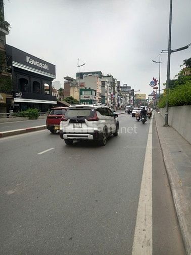 Nhà đẹp mặt đường Âu Cơ Tây hồ 148 m2x4 tầng KD,Giá đầu tư hấp dẫn 