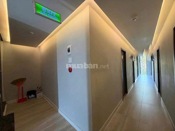 Bán khách sạn 35tỷ dòng tiền 150tr/t tổng 36 phòng CHDV full kín phòng