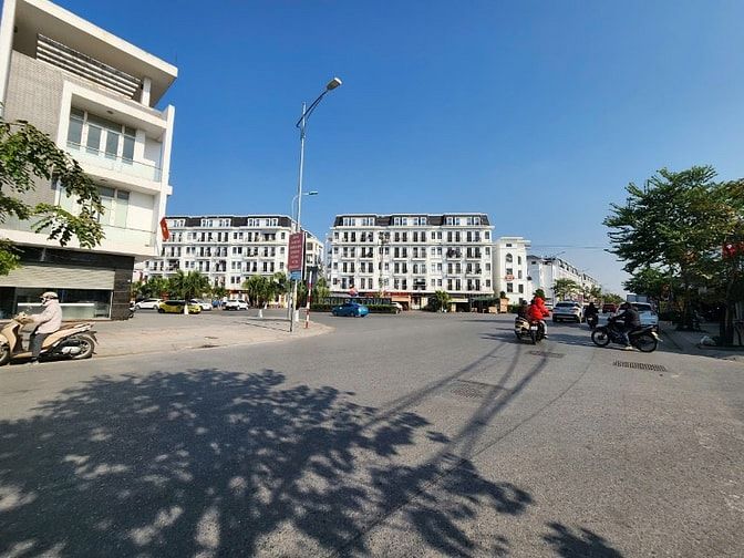 Cần bán lô đất ngay Cổng Phụ Hoàng Huy An Đồng. 📍 Tuyến 2 Vĩnh Khê 