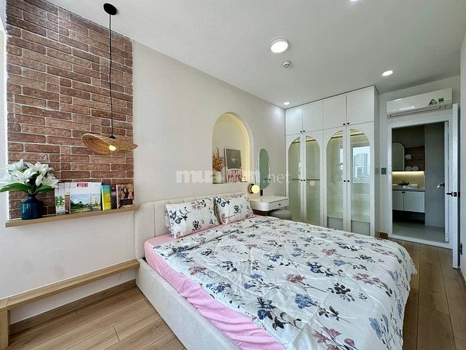 Bán căn hộ Saigon South Residences, diện tích 95m2, 3PN, 2WC, NT mới.