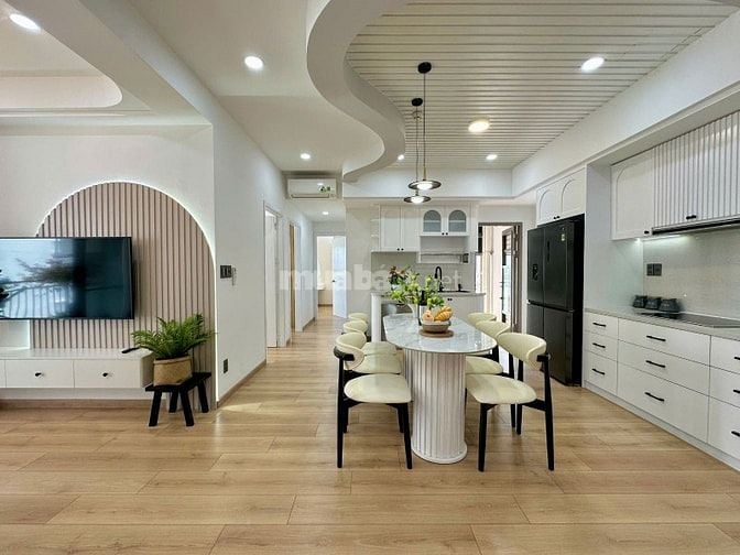 Bán căn hộ Saigon South Residences, diện tích 95m2, 3PN, 2WC, NT mới.