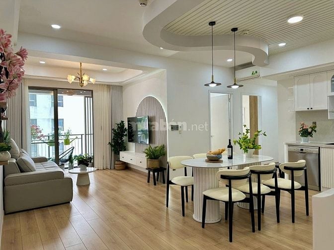 Bán căn hộ Saigon South Residences, diện tích 95m2, 3PN, 2WC, NT mới.