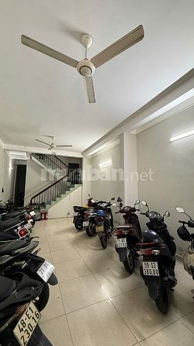 GIẢM 3T. Chỉ 23T mặt tiền Yên Thế NGANG 4,5m. 232m2. 3 tầng. HĐT 360tr