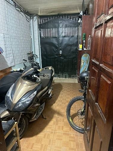 CHÍNH CHỦ - Bán nhà Phố Viên, 2 mặt tiền, 7 chỗ đỗ cửa