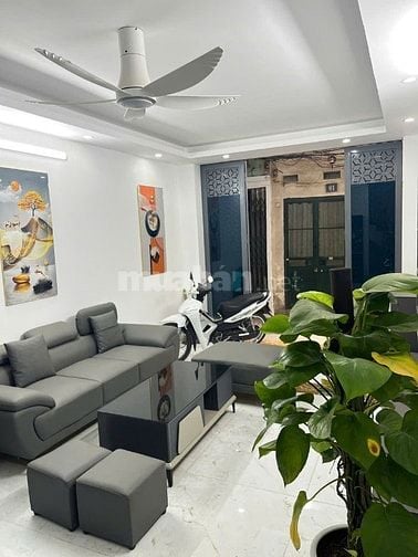 Tổ ấm cho gia đình trẻ – Nhà ngõ Nguyễn Lương Bằng, Đống Đa