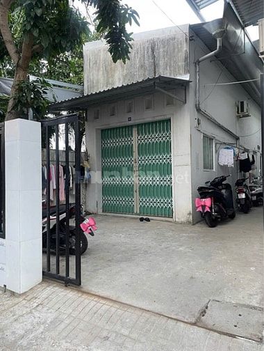 Ra gấp dãy trọ 1 kiot 6 phòng khủng 349m2 ở ngay chợ Phước Thạnh 980Tr