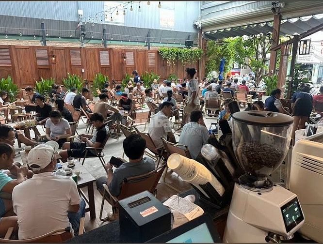 Sang quán Cafe 400m2 liền kề TK.Tân Quý-Bình Tân,lợi nhuận 100tr/tháng
