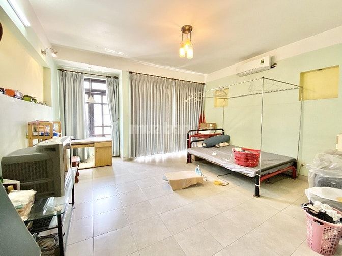Căn nhà trang bị đầy đủ nội thất cao cấp ngay Lotte Quận 7